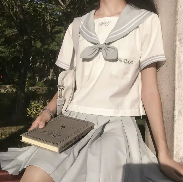 月中人